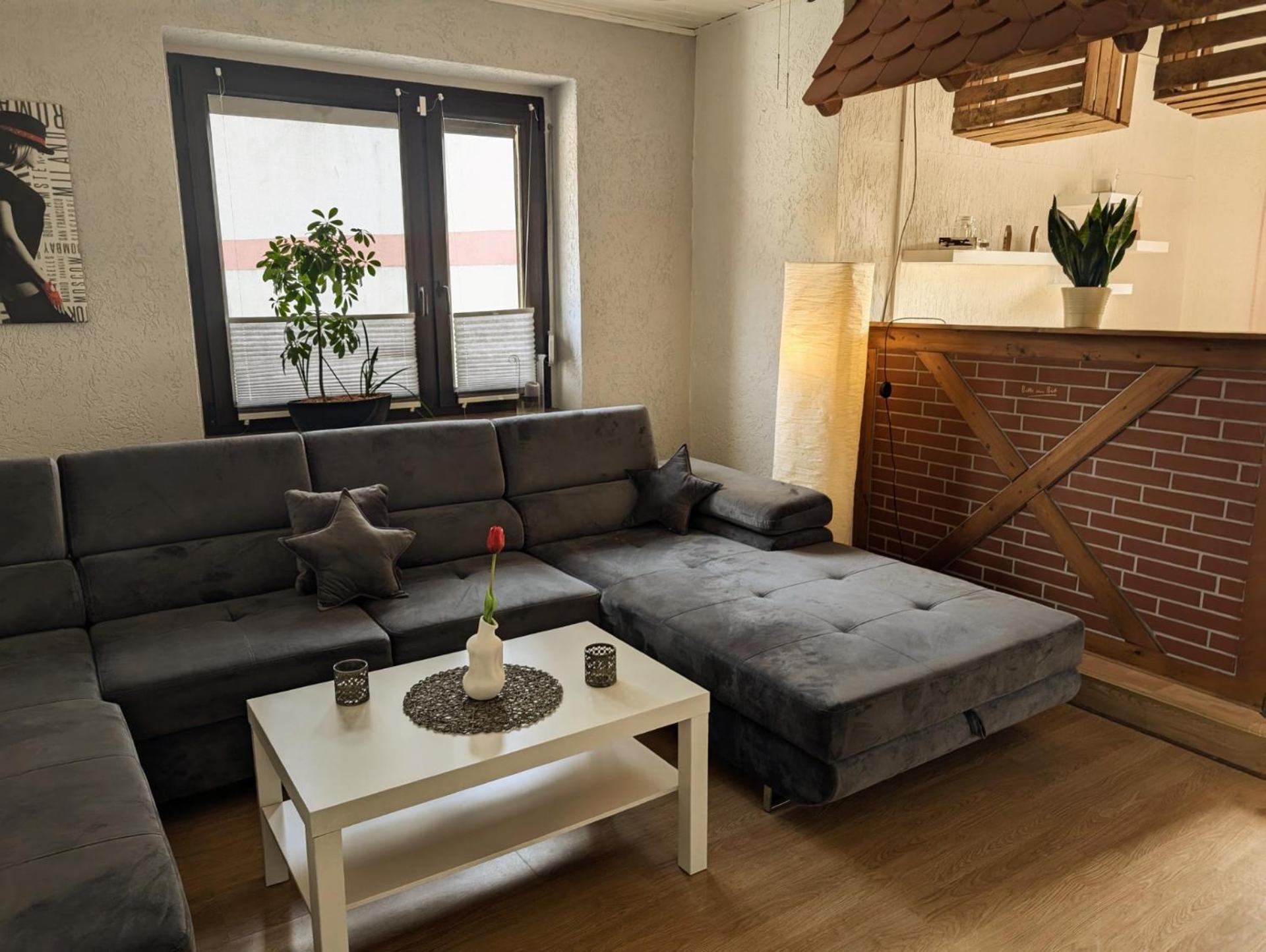 Mit Ausblick In Appartement